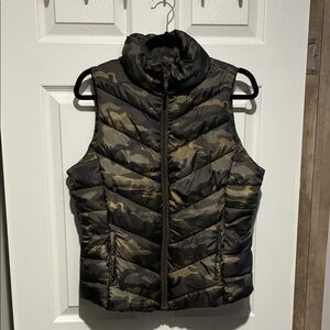 SO Camouflage Puffer Vest